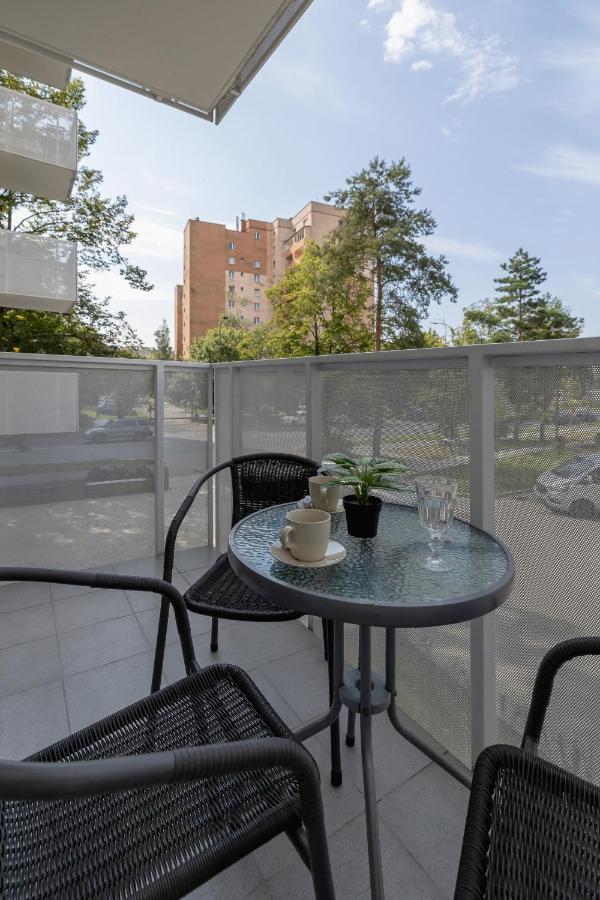 Comfy Apartment Pachonskiego With Parking In Krakow By Noclegi Renters 외부 사진