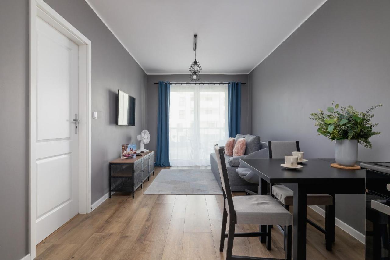 Comfy Apartment Pachonskiego With Parking In Krakow By Noclegi Renters 외부 사진