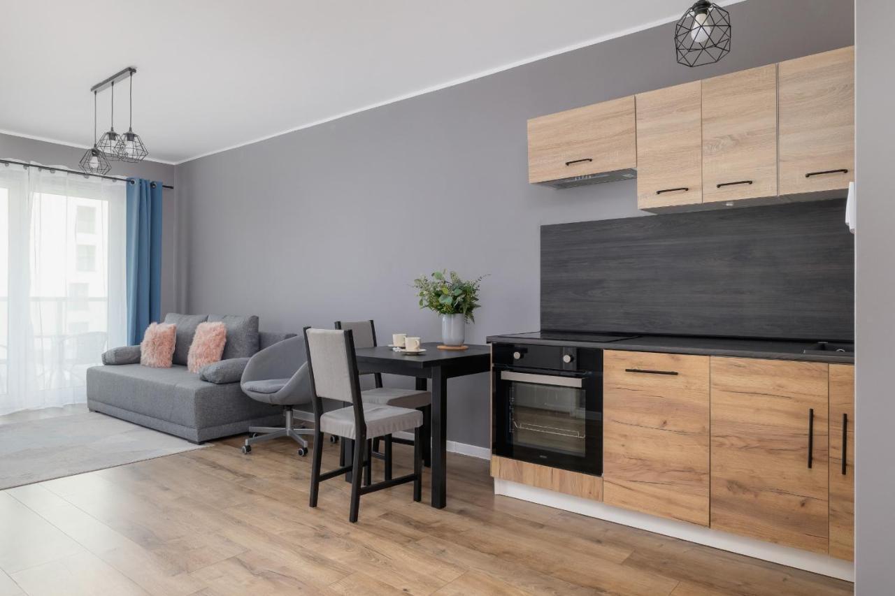 Comfy Apartment Pachonskiego With Parking In Krakow By Noclegi Renters 외부 사진